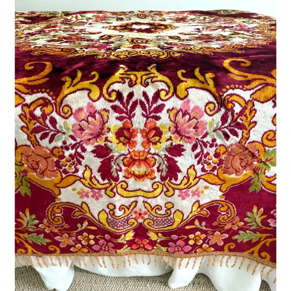 Vtg Velvet Italian Wedding Bedspread QUEEN Cherubs Red Cream 84x96” Fringe MINT